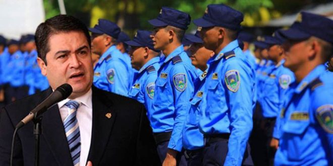 Hernández: posible conexión entre policías depurados y campaña de intimidación