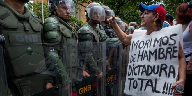 La Revolución Bolivariana fracasó: Deyber Munive