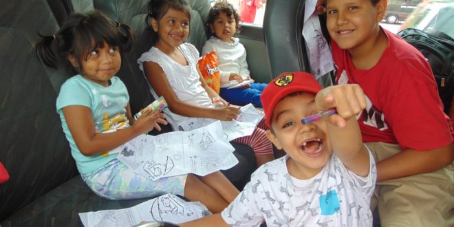 Los niños ponen color a vacaciones de Semana Santa