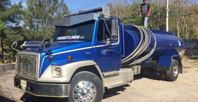 Venta de agua en cisternas