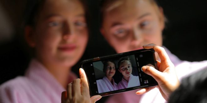 Instagram, la peor red para la salud mental de adolescentes