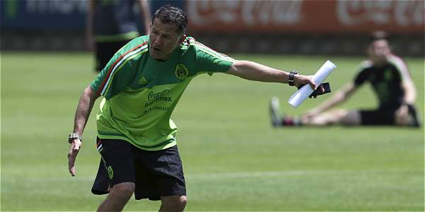 México convoca 32 futbolistas para enfrentar a Honduras y EE.UU