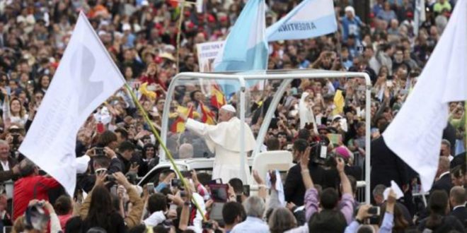 Papa a su llegada a Fátima