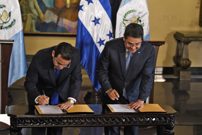 Guatemala y Honduras inician unión aduanera en Centroamérica