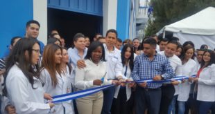 PN inaugura clínica gratuita cuya atención no distinguirá color político