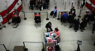EE.UU. aplica medidas de seguridad más rigurosas a viajeros