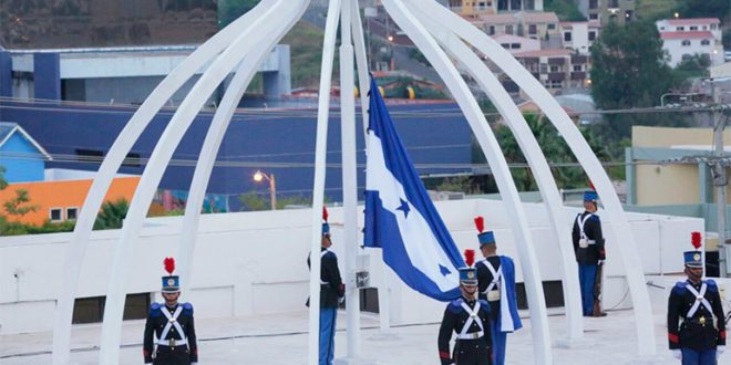 Honduras celebra hoy 1 de septiembre el Día de la Bandera Nacional