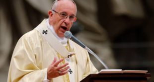 Papa Francisco insta a frenar conflictos armados y el miedo a migrantes
