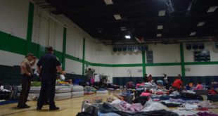Algunos refugiados en albergue de Miami tienen problemas de salud