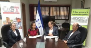 IAIP firma convenio de transparencia con CosT Honduras