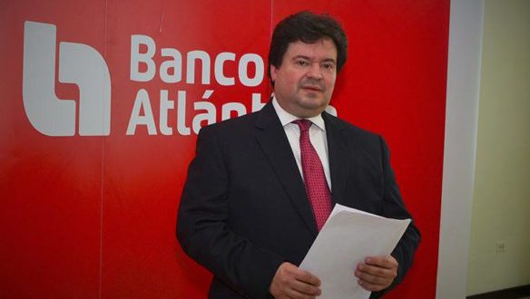 Guillermo Bueso destaca programa de becas Fulbright – Banco Atlántida