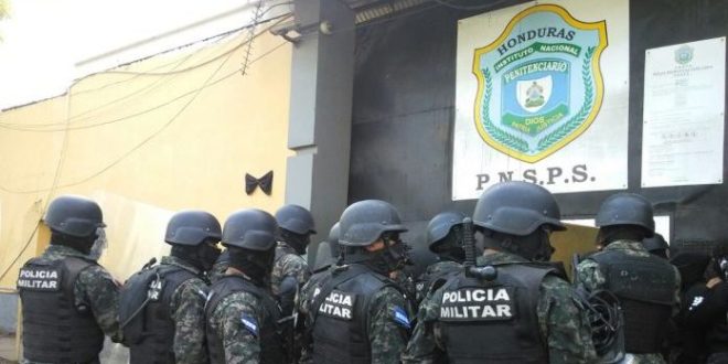 Trasladan 206 reos la penitenciaría Nacional de San Pedro Sula