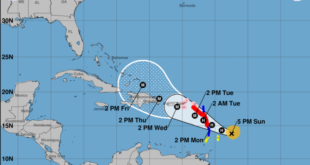 María se fortalece y ya es un huracán categoría 1
