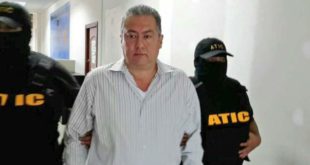 Condenan a cinco años de cárcel exviceministro Darío Cardona
