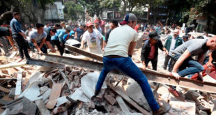 Suman 318 los muertos por terremoto de 7.1 en México