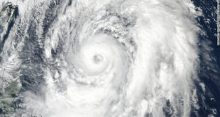 El tifón Lan avanza peligrosamente hacia Japón