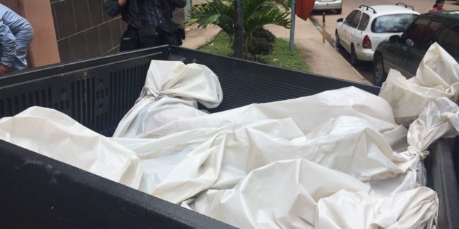 Entierran en cementerio humanitario 38 cadáveres
