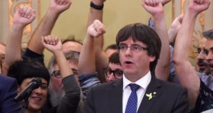 España: Fiscalía pide orden de captura para Puigdemont