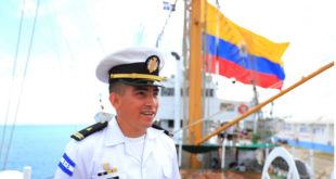 Buque insignia de Colombia Gloria llega a Honduras