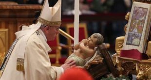 Papa Francisco encabezó el inicio de las celebraciones por Navidad