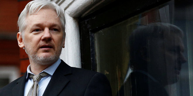 Ecuador otorga nacionalidad al fundador de Wikileaks, Julian Assange