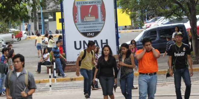Se reanudan las clases en la UNAH tras 40 días en tomas