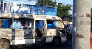 Queman bus en el barrio Medina de San Pedro Sula