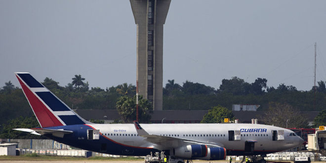 Se estrella avión de pasajeros