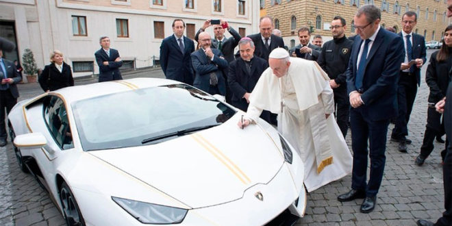 Vendido el Lamborghini del papa Francisco
