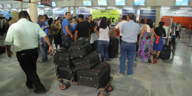 Prohíben viajar con sustancias en polvo