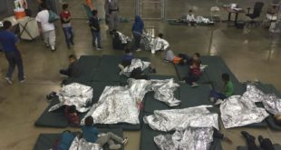 EEUU mantiene a 700 niños separados de sus padres migrantes