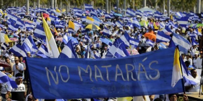 Nicaragua: miles de personas marcharon para apoyar a la Iglesia