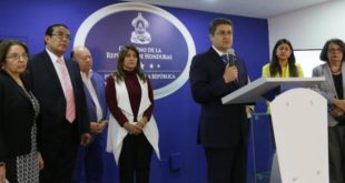 Crean Comisión para la Transformación en el Sistema de Salud