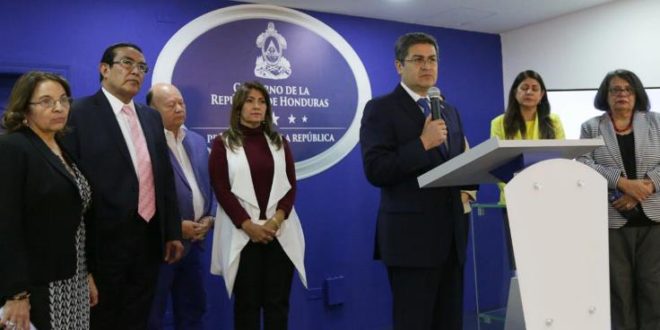 Crean Comisión para la Transformación en el Sistema de Salud