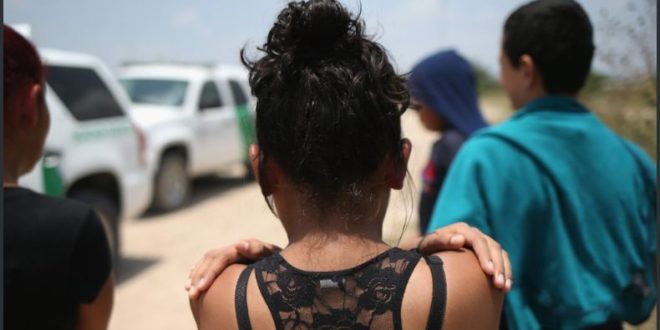 Menores inmigrantes detenidas puedan abortar