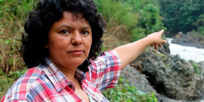 Congreso de Honduras declara heroína nacional a Berta Cáceres