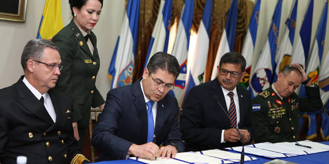 Honduras adquirirá lanchas en Colombia para combatir el narcotráfico