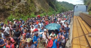 CNA: detrás de la caravana de migrantes hondureños corrupción