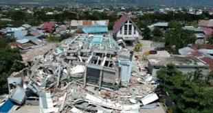 Más de 800 muertos por terremoto y tsunami en Indonesia