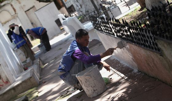 Preparan cementerios de la capital para el Día de Difuntos