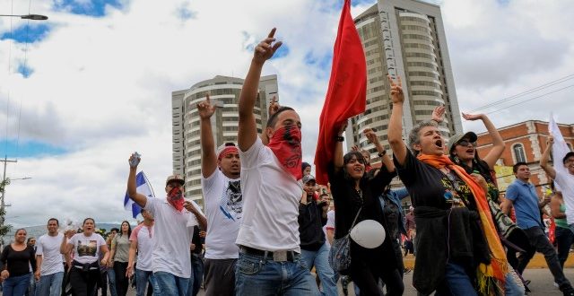 Libre anuncia protestas por desacuerdos en discusión de nueva Ley Electoral