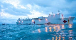 El Buque hospital USNS Comfort llegó a Honduras