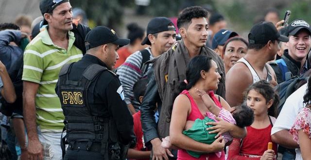 Ombudsman hondureño busca asistencia humanitaria a migrantes