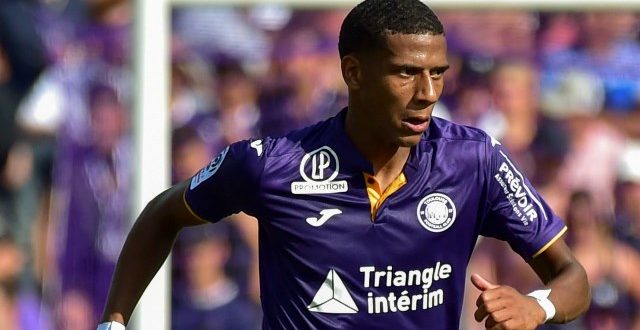 Barcelona interesado en Todibo, defensor francés del Toulouse