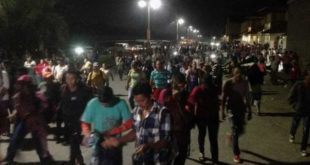 Hondureños inician tercera caravana migrante hacia EEUU