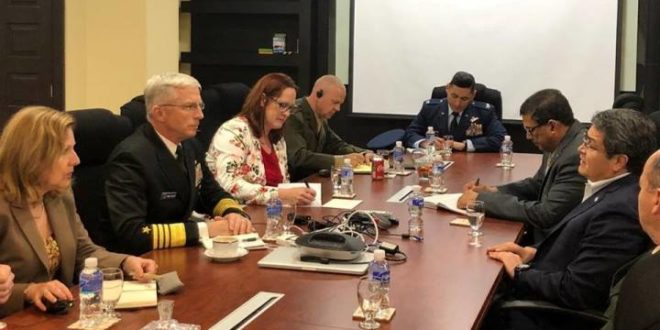 Jefe del Comando Sur de EEUU visita Honduras tema seguridad