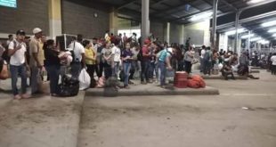 Cuarta caravana de hondureños partió