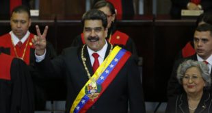 Nicolás Maduro jura su segundo período