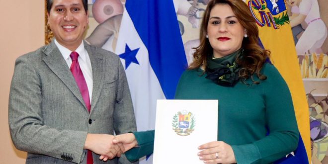 Honduras recibe copias de estilo de nuevo embajador de Venezuela