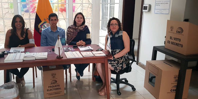 Abren urnas en la Embajada de Ecuador en Honduras